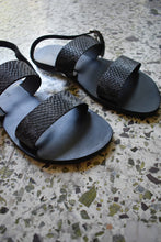 Load image into Gallery viewer, &quot;Serifos&quot;Sandals (sample s.37 )
