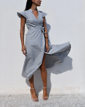 Load image into Gallery viewer, &quot;Eclipse&quot;Linen midi dress
