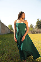 Load image into Gallery viewer, Nénuphar Green Maxi Backless Dress

