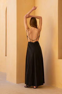 'Nénuphar' Black Maxi Backless Dress
